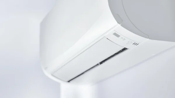 Инверторен климатик Daikin Sensira FTXC25E/RXC25E, 9000BTU