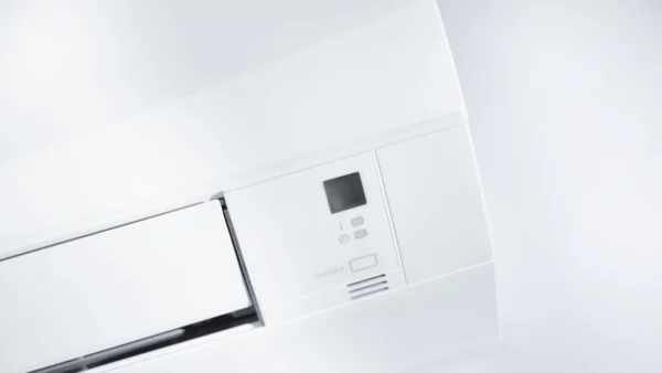 Инверторен климатик Daikin Sensira FTXF25F/RXF25F, 9000BTU