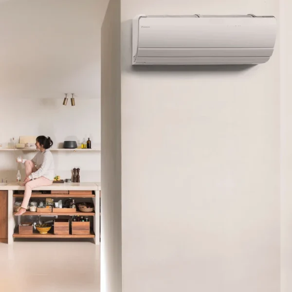 Инверторен климатик Daikin Ururu Sarara FTXZ25N/RXZ25N, 9000BTU